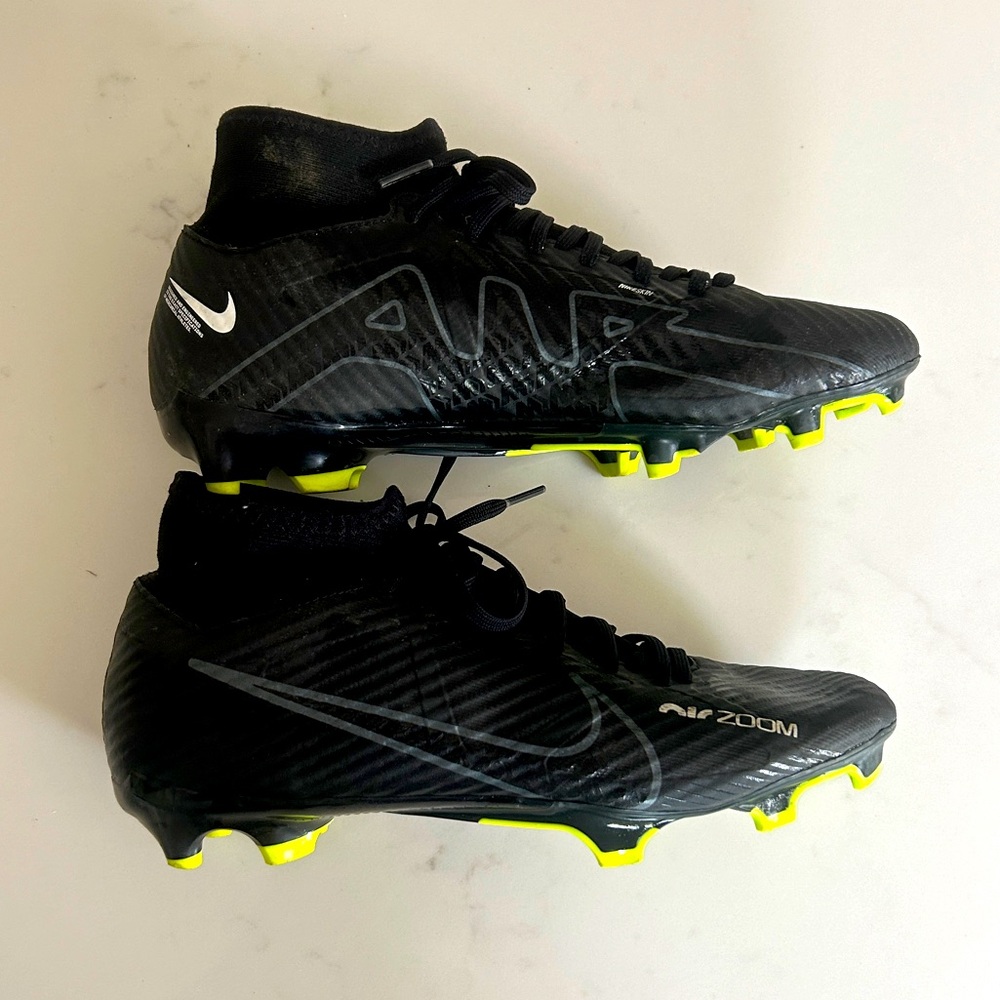 Nike Zoom Mercurial Superfly 9 Academy MG - Size 6.5.